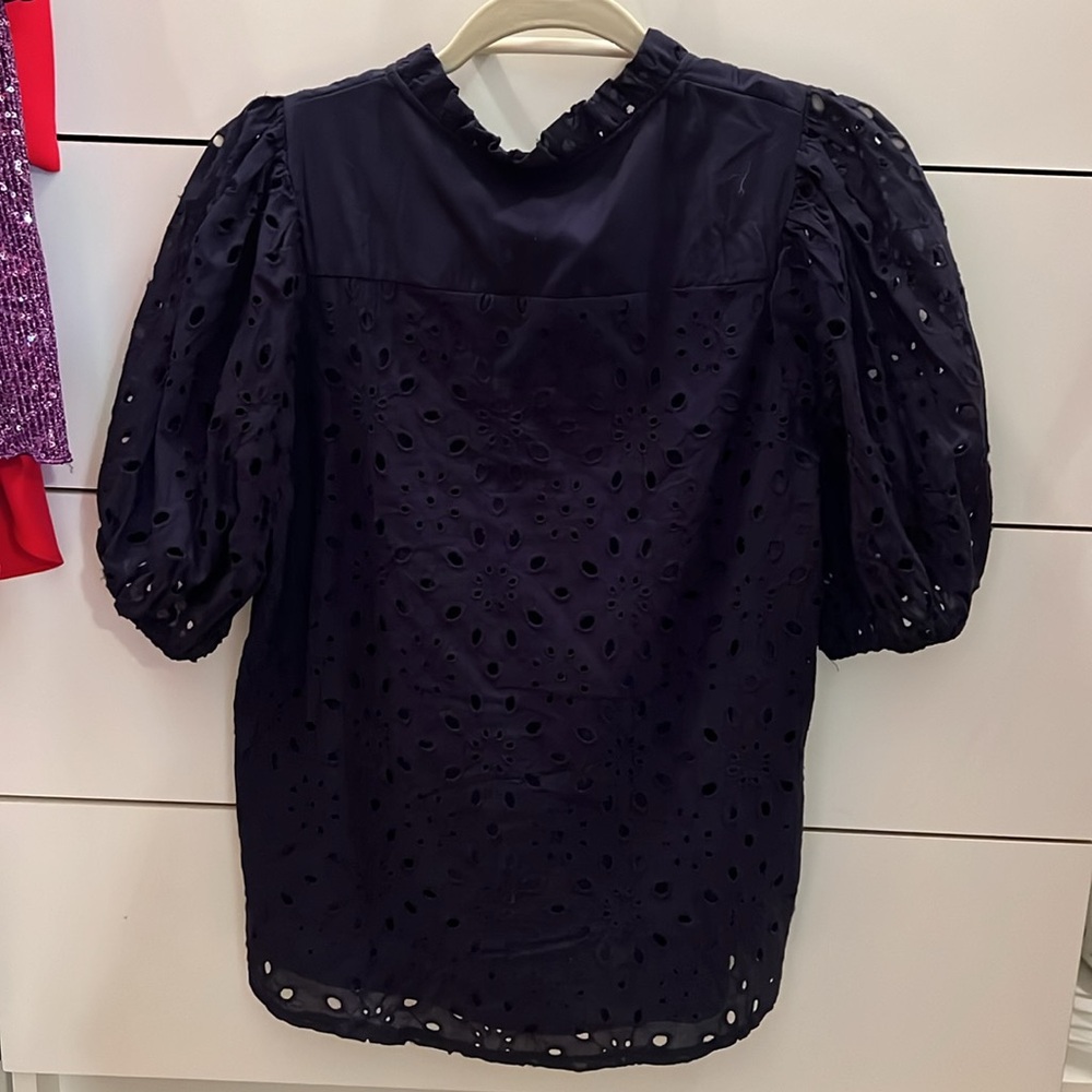 Eyelet top - Picture 4 of 5
